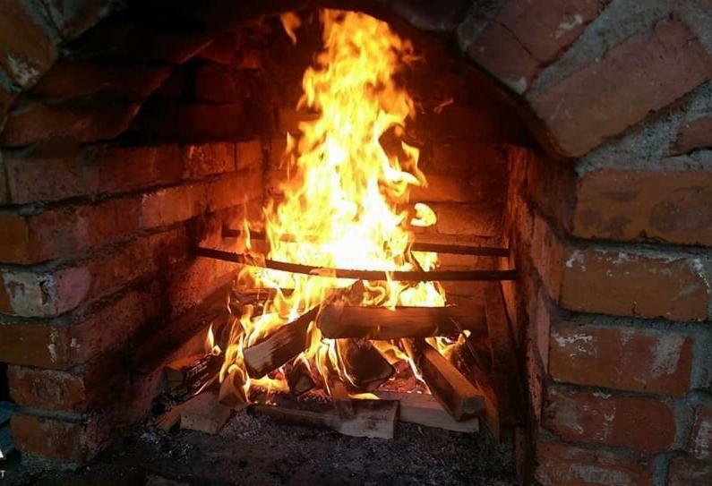 Pensiunea Raiul Muntilor Sebiş Esterno foto